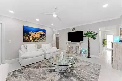 990 Casuarina Road #4, Delray Beach, FL 33483 - Photo 10
