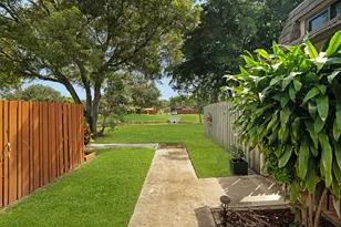 4216 Palm Bay Cir, West Palm Beach, FL 33406 - Photo 34
