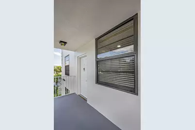 3630 Whitehall Drive, West Palm Beach, FL 33401 - Photo 4