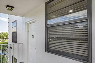 3630 Whitehall Dr, West Palm Beach, FL 33401 - Photo 4