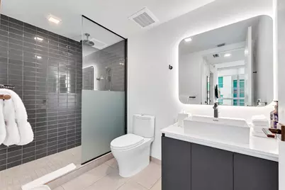 227 NE 2nd Street #2801, Miami, FL 33132 - Photo 20