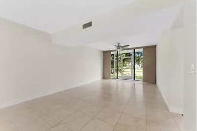 6205 Balboa Circle #102, Boca Raton, FL 33433 - Photo 8