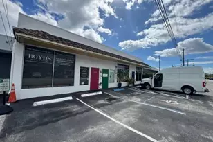 2408 N Dixie Hwy, Wilton Manors, FL 33305 - Photo 1