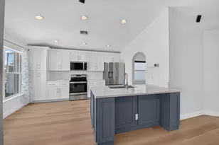 18270 Coral Chase Dr, Boca Raton, FL 33498 - Photo 4