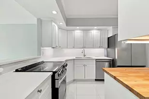 3091 N Course Dr, Pompano Beach, FL 33069 - Photo 8