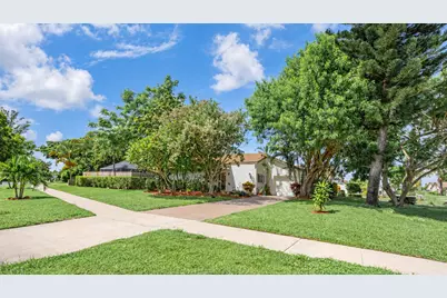 980 Rainberry Lake Drive, Delray Beach, FL 33445 - Photo 2