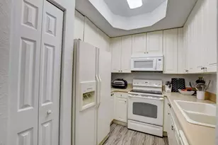 6550 Morgan Hill Trail, Royal Palm Beach, FL 33411 - Photo 10