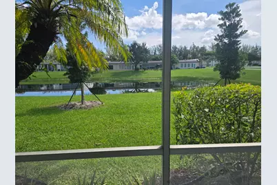 135 Lake Meryl Drive, West Palm Beach, FL 33411 - Photo 2