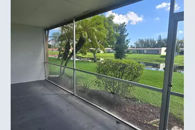 135 Lake Meryl Drive, West Palm Beach, FL 33411 - Photo 6