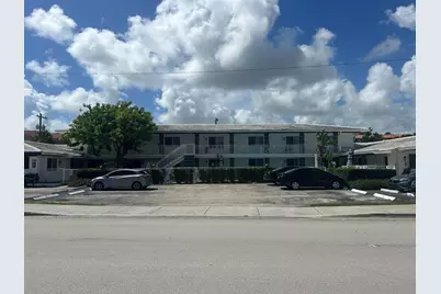 330 W Camino Real #11, Boca Raton, FL 33432 - Photo 1