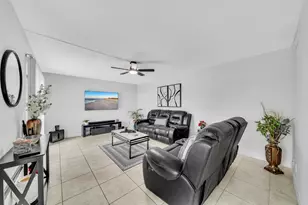 2228 White Pine Cir, Greenacres, FL 33415 - Photo 38