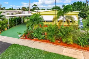 4215 Mdw Vw Dr, Boynton Beach, FL 33436 - Photo 2