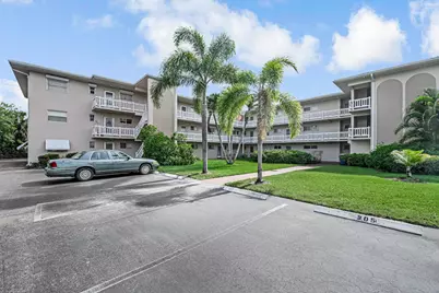 2855 Garden Drive S #102, Palm Springs, FL 33461 - Photo 2