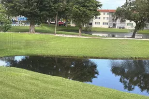 700 S Hollybrook Dr S, Pembroke Pines, FL 33025 - Photo 14