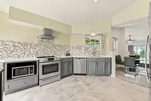 14 Heather Trace Dr, Boynton Beach, FL 33436 - Photo 2