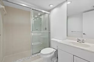 5200 N Flagler Dr, West Palm Beach, FL 33407 - Photo 10