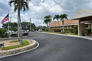 140 Lake Nancy Ln, West Palm Beach, FL 33411 - Photo 26