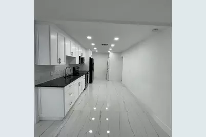 528 N Margaret Court, West Palm Beach, FL 33413 - Photo 10