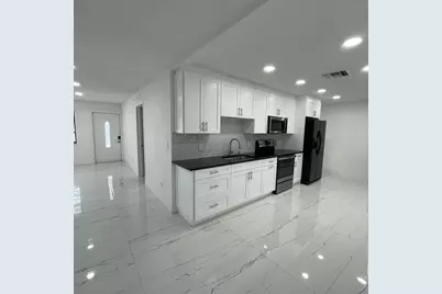 528 N Margaret Court, West Palm Beach, FL 33413 - Photo 6