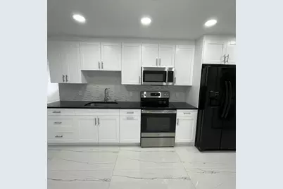 528 N Margaret Court, West Palm Beach, FL 33413 - Photo 8