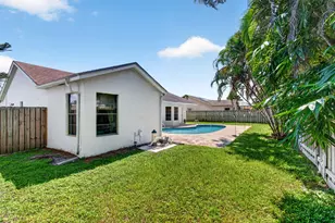 39 Cedar Cir, Boynton Beach, FL 33436 - Photo 52