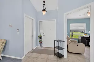 39 Cedar Cir, Boynton Beach, FL 33436 - Photo 4