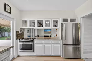 1206 Dolphin Rd, Singer Island, FL 33404 - Photo 16