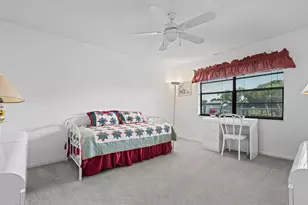 36 Stratford Ln W, Boynton Beach, FL 33436 - Photo 16