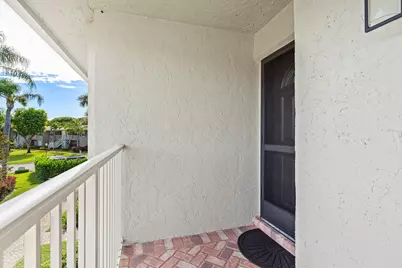 36 Stratford Lane W #F, Boynton Beach, FL 33436 - Photo 4