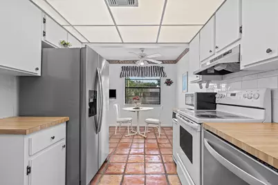 36 Stratford Lane W #F, Boynton Beach, FL 33436 - Photo 8