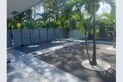 275 NW 32nd Street #C, Oakland Park, FL 33309 - Photo 8