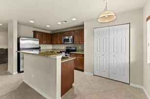 2631 SW Marshfield Ct, Port Saint Lucie, FL 34953 - Photo 8
