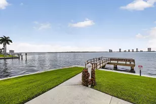 111 Shore Ct, North Palm Beach, FL 33408 - Photo 4
