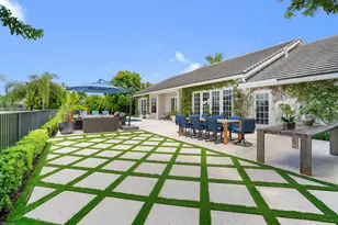 13199 Halifax Ct, Wellington, FL 33414 - Photo 16
