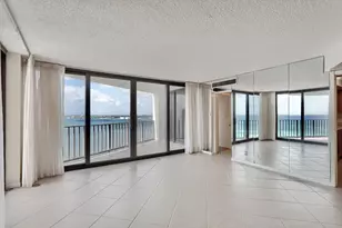 5420 N Ocean Dr, Singer Island, FL 33404 - Photo 10