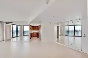 5420 N Ocean Dr, Singer Island, FL 33404 - Photo 14