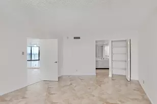 5420 N Ocean Dr, Singer Island, FL 33404 - Photo 28