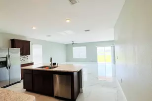 2251 SW Garfield Dr SW, Vero Beach, FL 32968 - Photo 14