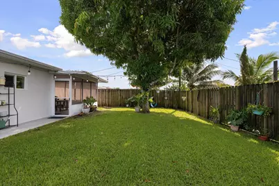 8980 NW 25th Street, Sunrise, FL 33322 - Photo 32