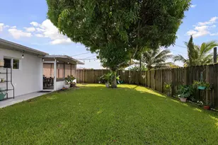 8980 NW 25th St, Sunrise, FL 33322 - Photo 32