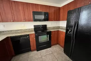10805 NW 89th Terrace, Doral, FL 33178 - Photo 6