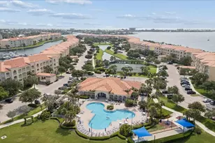19 Harbour Isle Dr W, Fort Pierce, FL 34949 - Photo 30