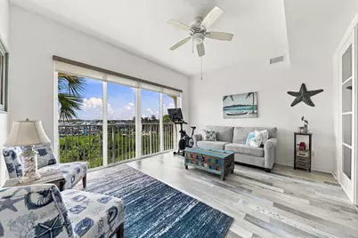 34 Harbour Isle Drive W #204, Fort Pierce, FL 34949 - Photo 8