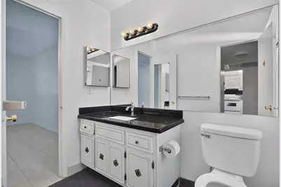 5181 W Oakland Park Boulevard #104, Lauderdale Lakes, FL 33313 - Photo 8