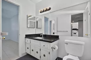5181 W Oakland Park Blvd, Lauderdale Lakes, FL 33313 - Photo 8