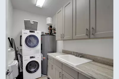 105 Isle Of Venice Drive #105, Fort Lauderdale, FL 33301 - Photo 6