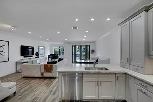 105 Isle of Venice Dr, Fort Lauderdale, FL 33301 - Photo 14