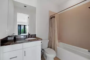 105 Isle of Venice Dr, Fort Lauderdale, FL 33301 - Photo 40