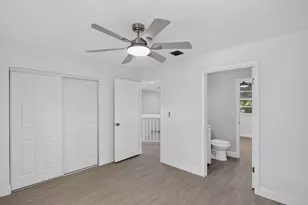 11451 Lakeview Dr, Coral Springs, FL 33071 - Photo 26