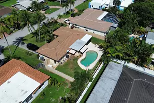 2630 NE 53rd Ct, Lighthouse Point, FL 33064 - Photo 4